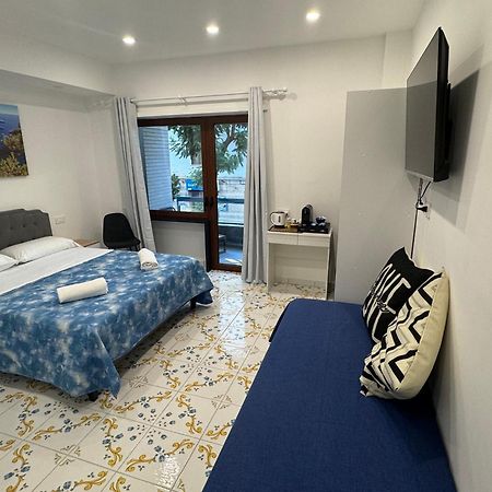 Bed and Breakfast Angela House Sorrento Center Exterior foto